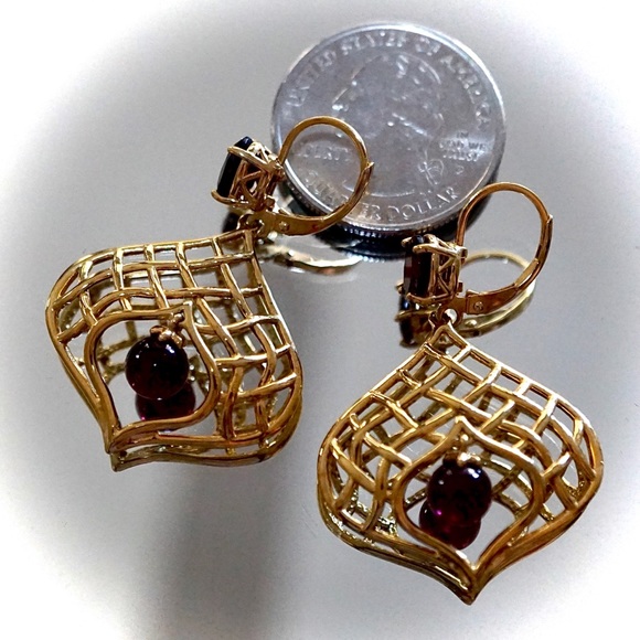 Pyrope Garnet with Amethyst Vermeil Earrings - Picture 5 of 11